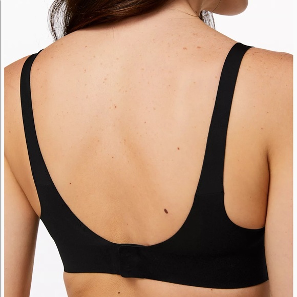 Lululemon - Like Nothing Bra - SOLD OUT Online! - Picture 4 of 11